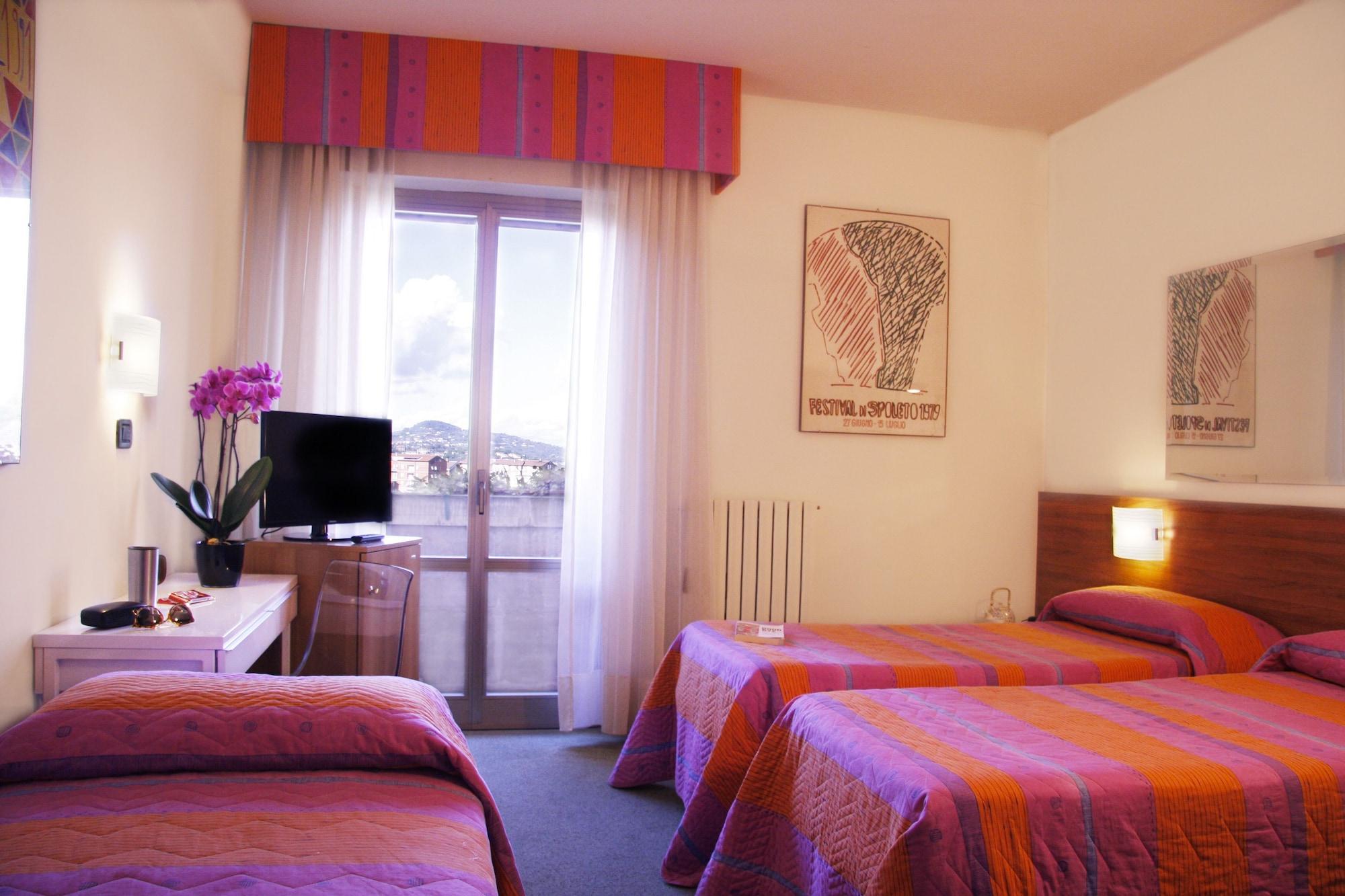 Ilgo Hotel بيرودجا المظهر الخارجي الصورة