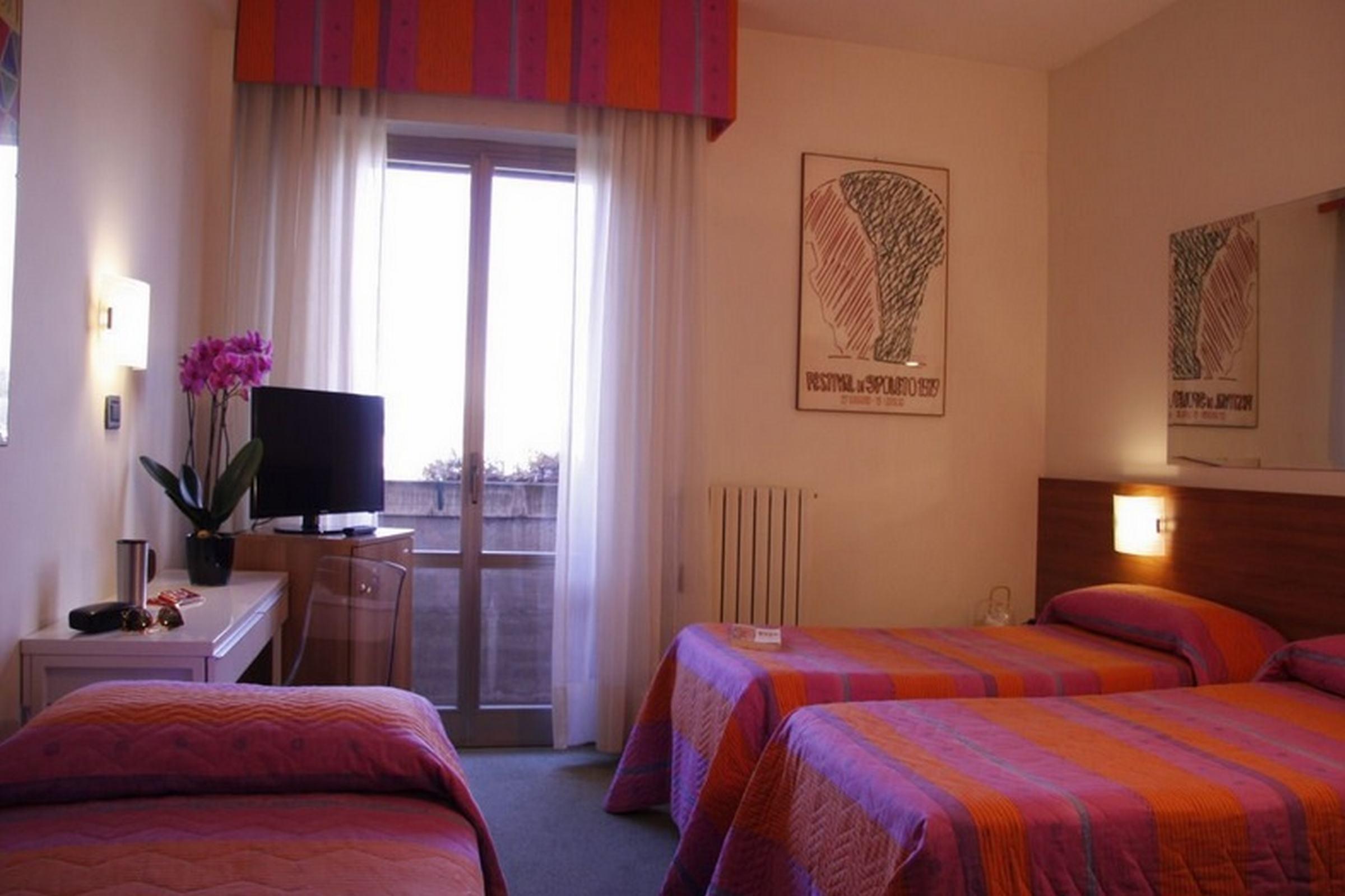 Ilgo Hotel بيرودجا المظهر الخارجي الصورة